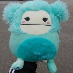 Joelle Bigfoot Squishmallow 8"